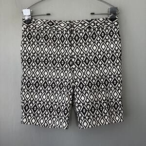 Mario Serrani Italy Shorts Size 6 Black White Bermuda Geometric Preppy Aztec